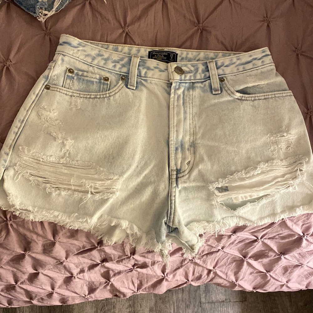✨ LIKE NEW ✨